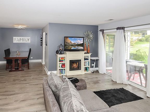 5th image of 314 Ashbury Ct APT 7