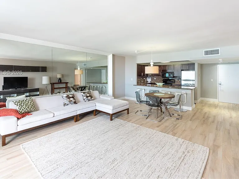 2301 Collins Ave #1009 — Photo 12