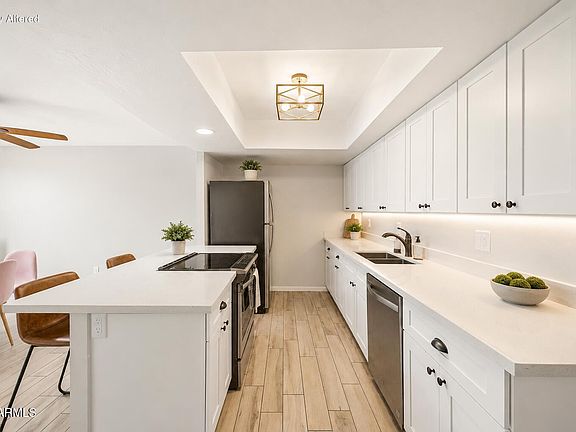 3rd image of 4750 N 20TH Avenue