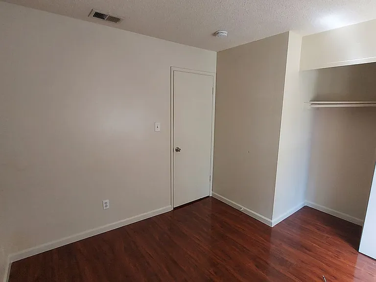 8883 Salmon Falls Dr #E — Photo 15