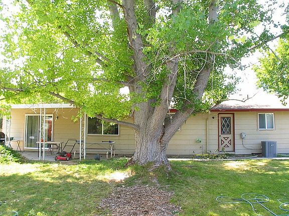 4th image of 734 Meadowview Dr
