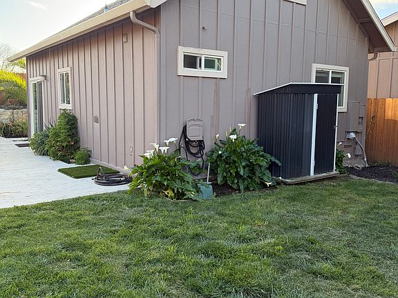 3rd image of 321 Casserly Rd