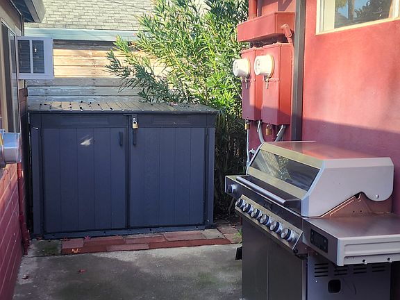 5th image of 3438 Marjorie Way