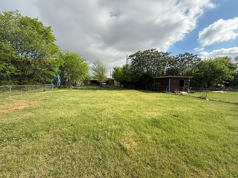 505 W Church Ave — Photo 15
