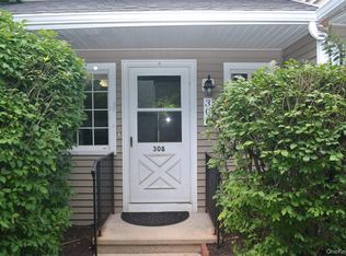308 Covington Green Ln, Patterson, NY 12563