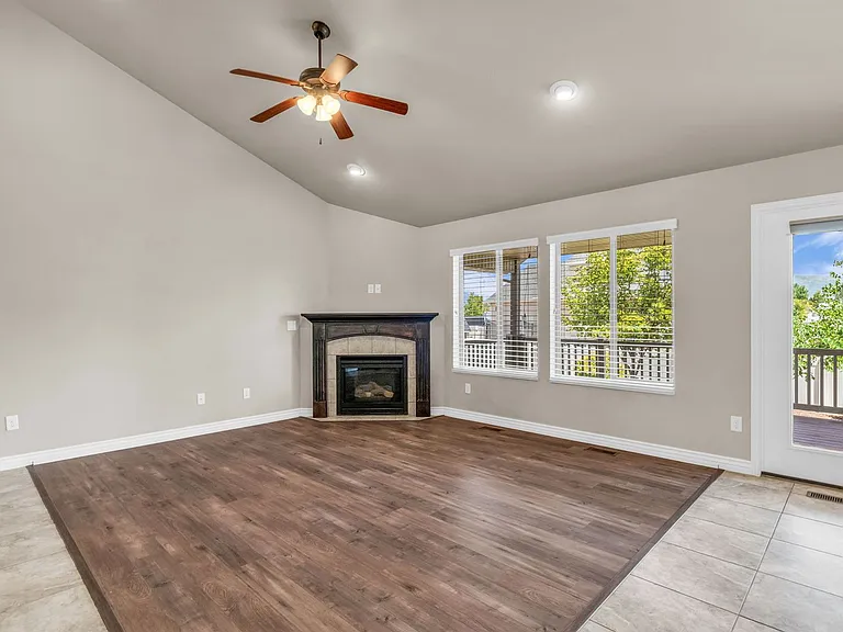 1377 S 4300 W — Photo 5