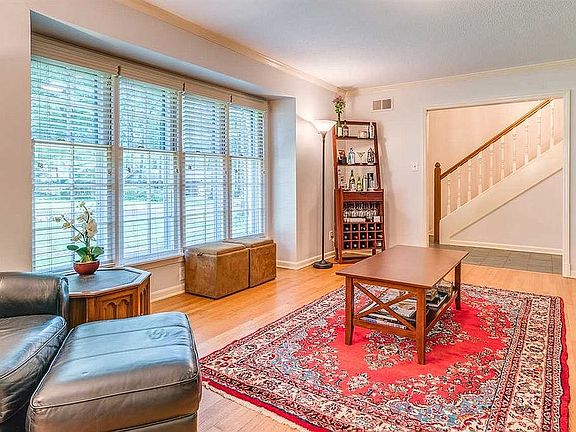 3rd image of 2215 Lochlevin Dr