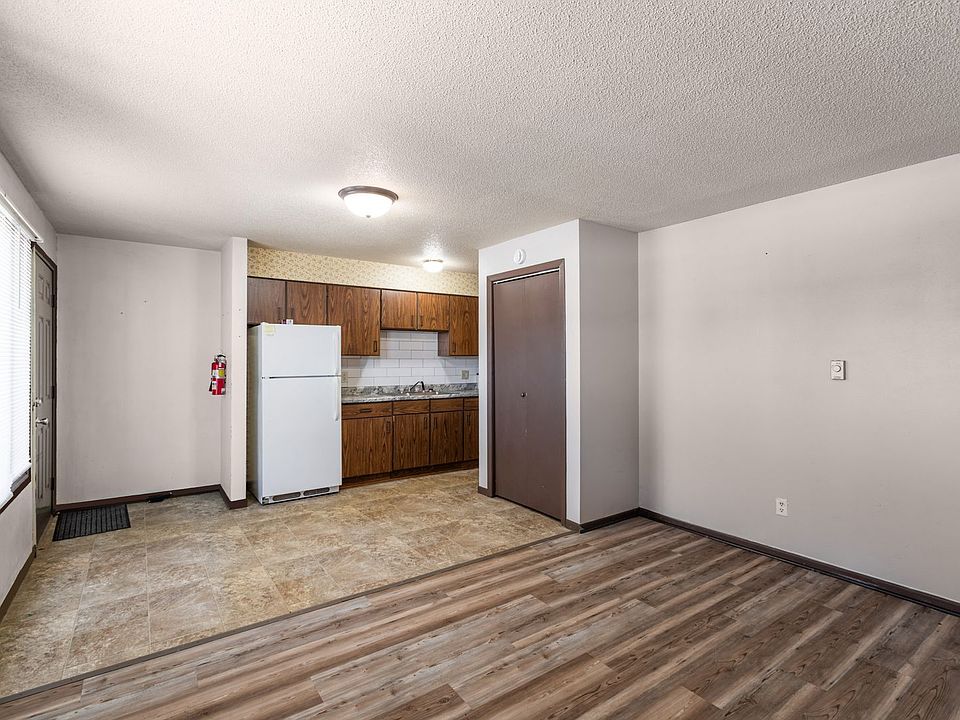 1st image of 375 Plum St NE #2