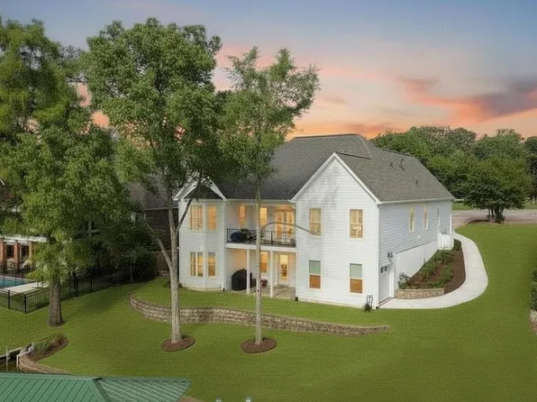 106 Reedy Cove Pl, Greenwood, SC 29649