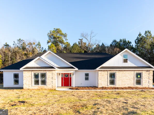 107 Hedge Row, Dublin, GA 31021