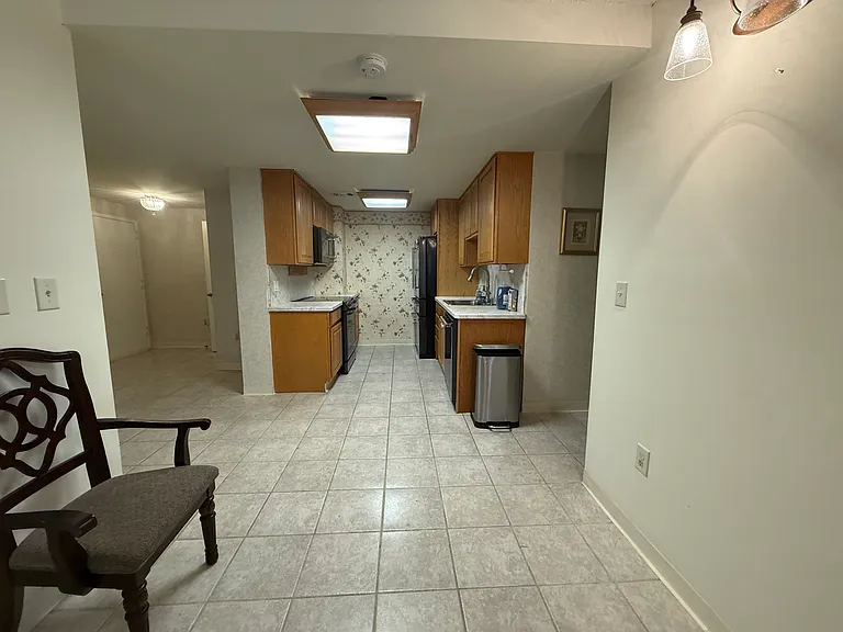 310 Lookout Ave #106 — Photo 3
