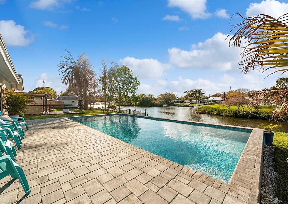 1st image of 632 Shore Dr