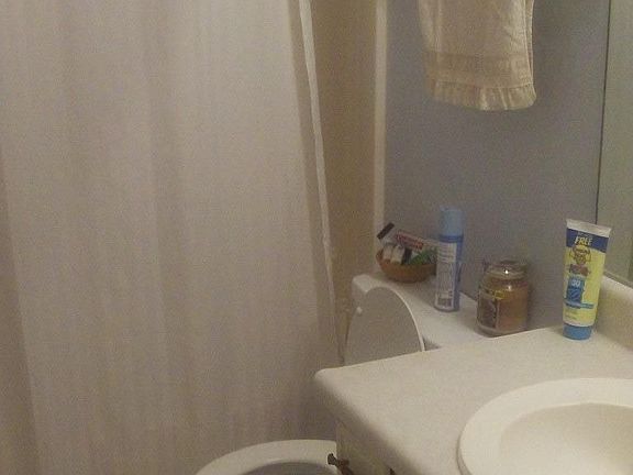Master full bathroom