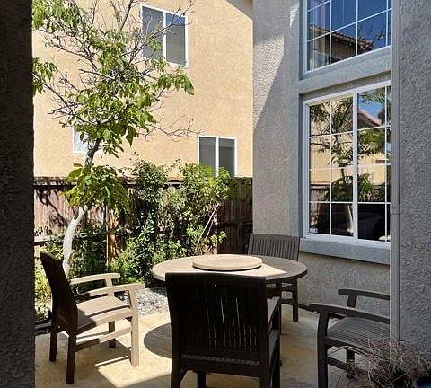 4th image of 46040 Paseo Gallante