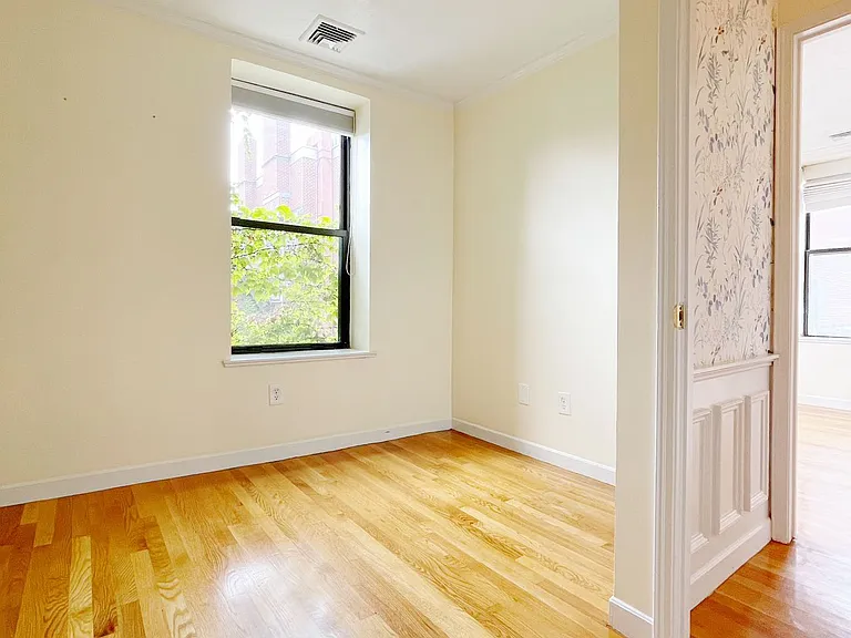 5 Grove St #6 — Photo 8