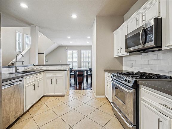 4th image of 5239 Schuler St Unit C