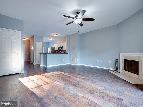 4th image of 7220 Parsons Ct