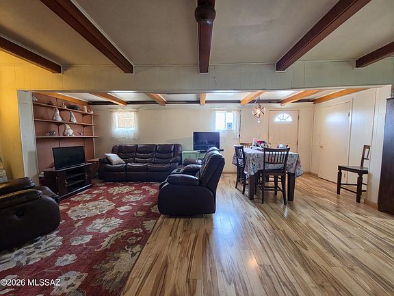 3rd image of 165 N Park Ln