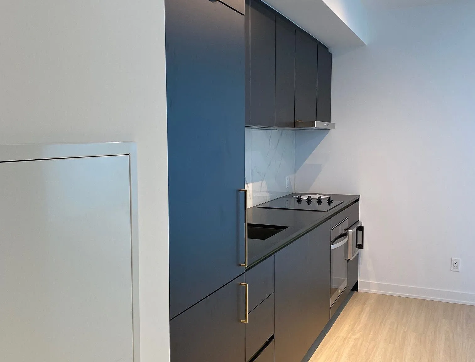 4 bed, $4,200 — Photo 4