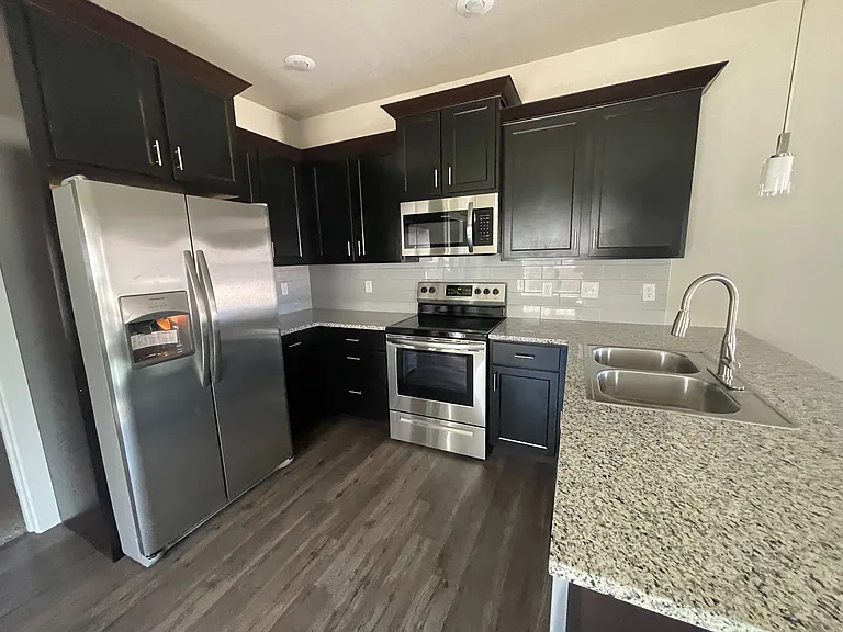 3123 W Reese St — Photo 2