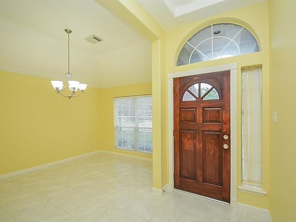 2nd image of 17918 Oakridge Canyon Ln