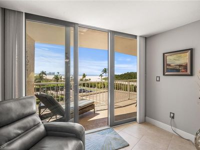 380 Seaview CT #307, Marco Island, FL, 34145