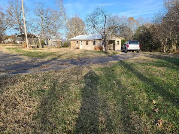 8802 Highway 69a, Big Sandy, TN 38221
