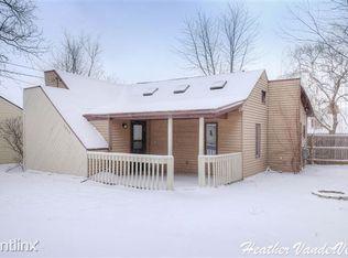 3012 Longstreet Ave SW, Wyoming, MI