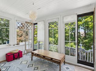 551 Shore Rd APT A, Cape Elizabeth, ME 04107