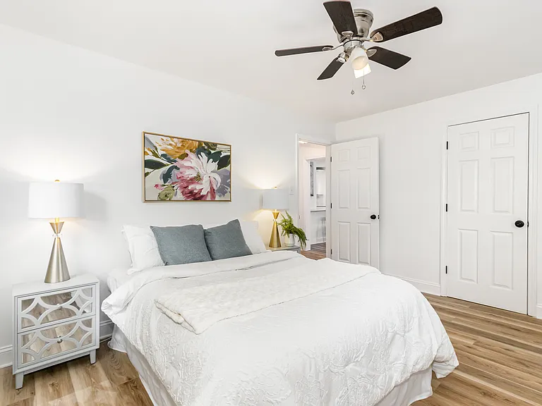 209 E Lavender Ave — Photo 19