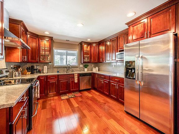 5th image of 5098 Barron Park Dr
