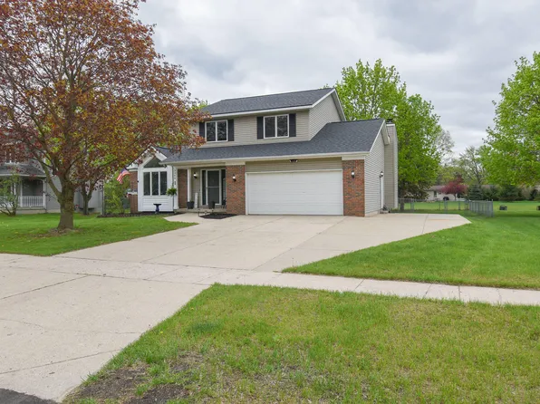 3346 Gold Dust St NE, Belmont, MI 49306