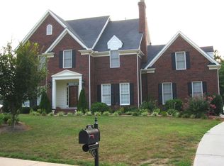 1542 Wickerby Ct, Matthews, NC 28105