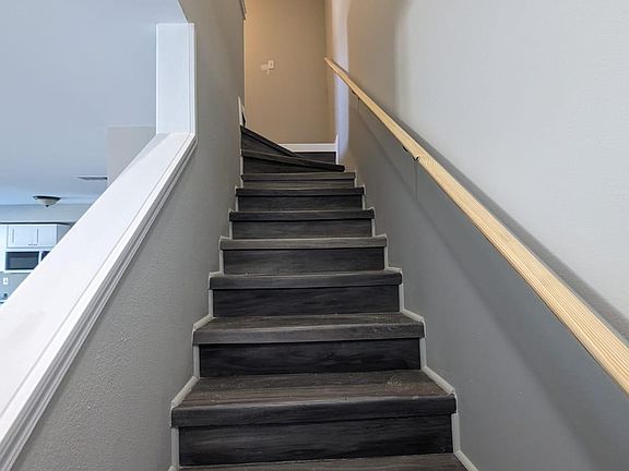 4th image of 207 River Oaks Dr APT A