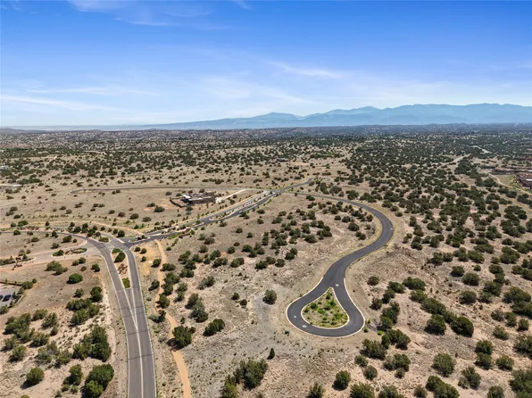 19 S Via Aria, Santa Fe, NM 87506