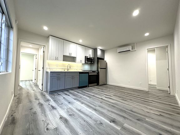 3rd image of 1720 Butler Ave APT 1