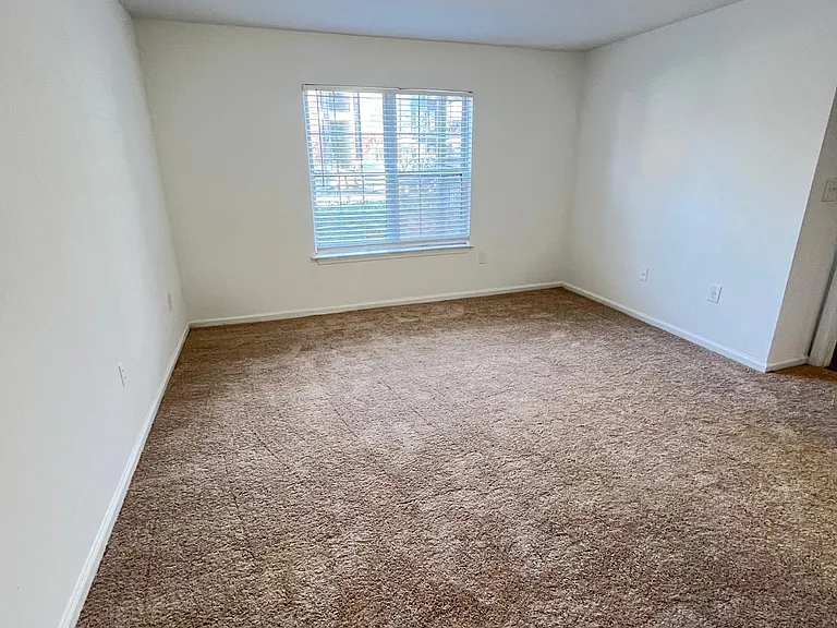 Wesley St. Claire Apartments at Lawrenceville — Photo 125