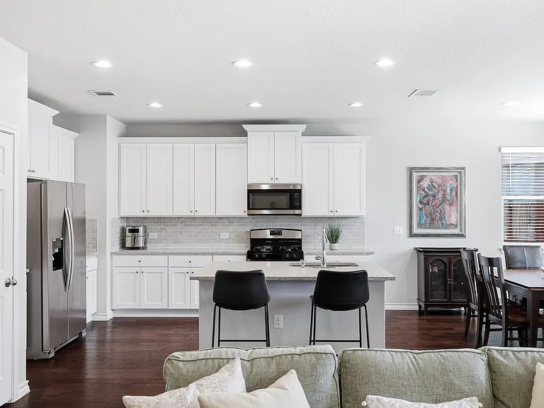 5602 Chestnut Xing — Photo 10
