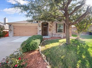 429 Millbrook Ln, Fort Worth, TX 76115