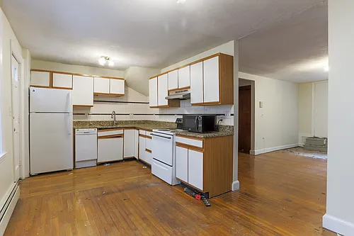 38 Bradford St Photo 1