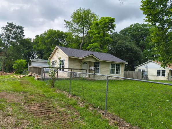 1742 Fm 1844, Gilmer, TX 75645