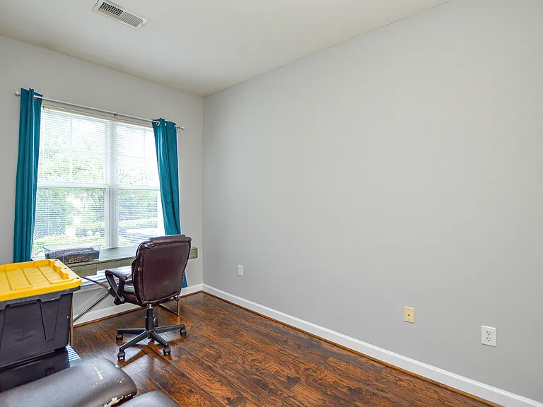 10663 Hill Point Ct — Photo 22