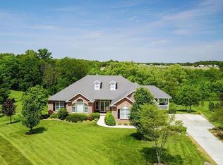5347 Wild Oak Ln, Smithton, IL 62285