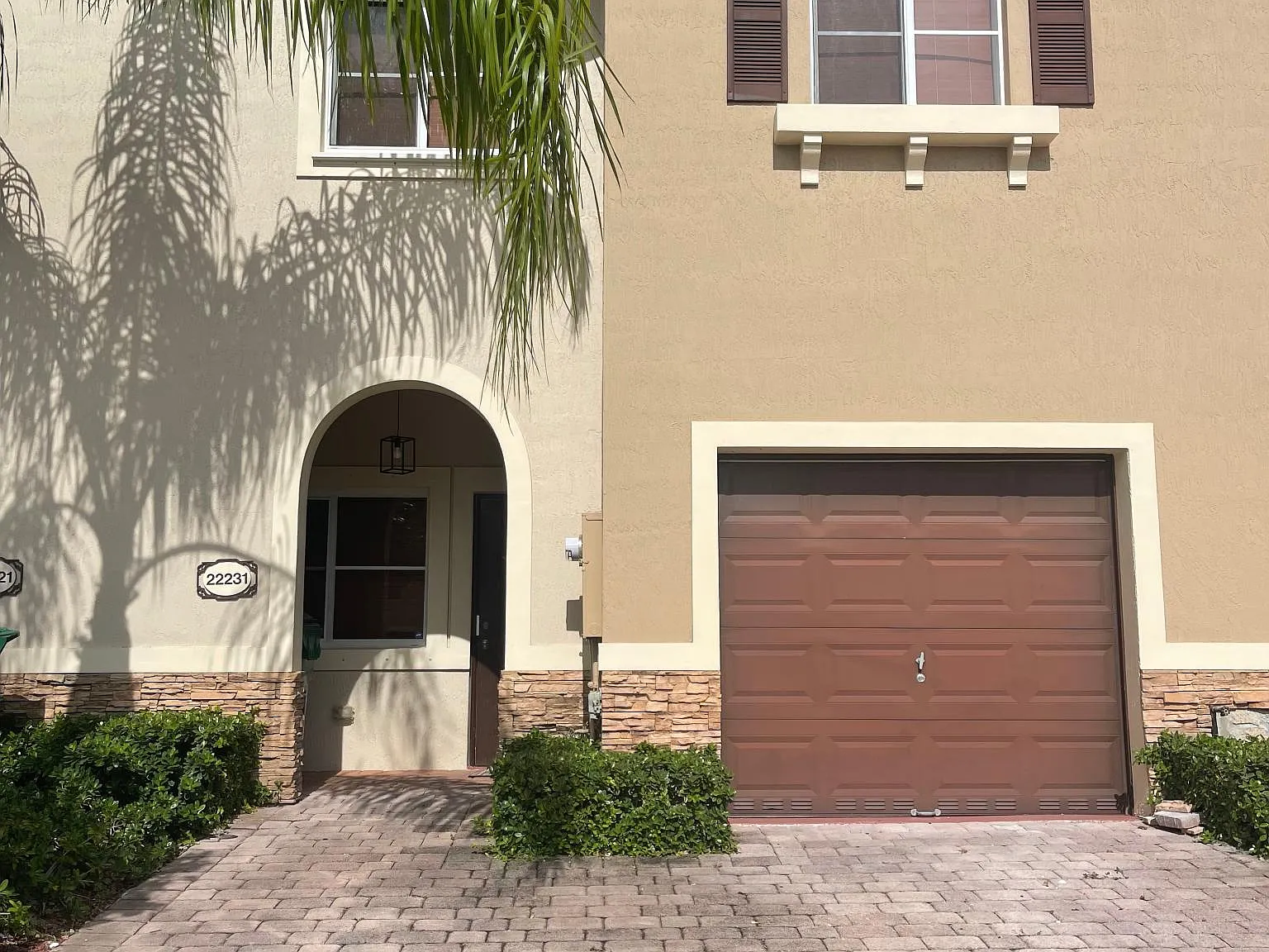 3 bed, 2.5 bath, 1705 sqft, $2,875 — Photo 1