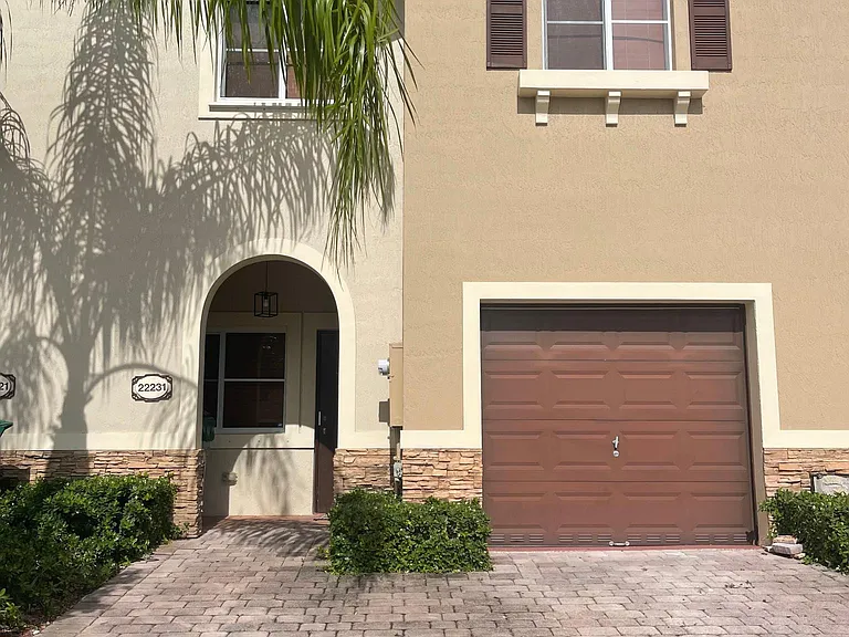 22231 SW 88th Path — Photo 1