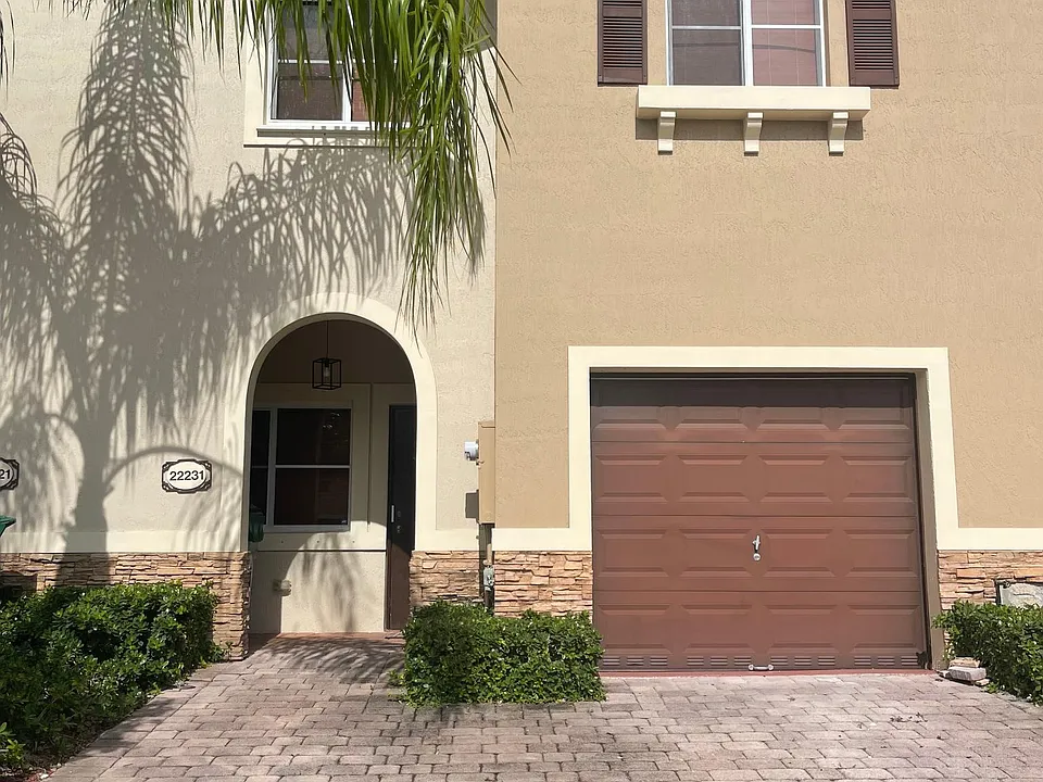 22231 SW 88th Path