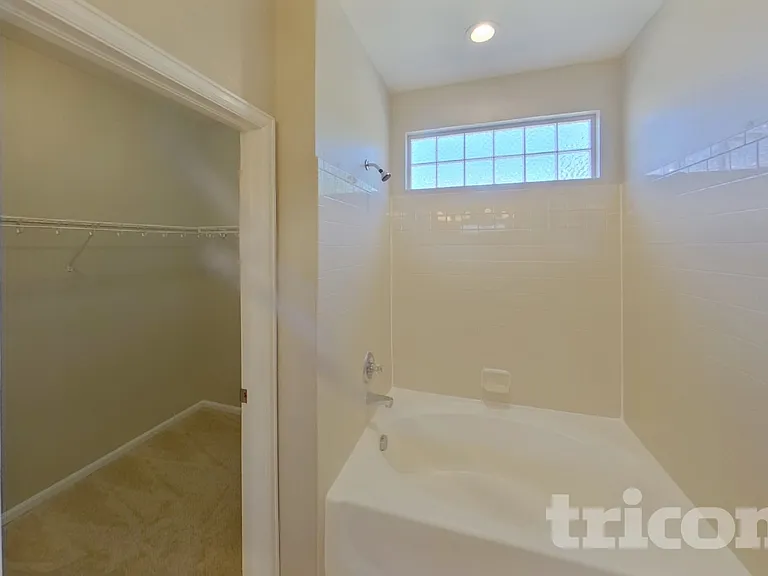 565 Winebrook Way — Photo 7