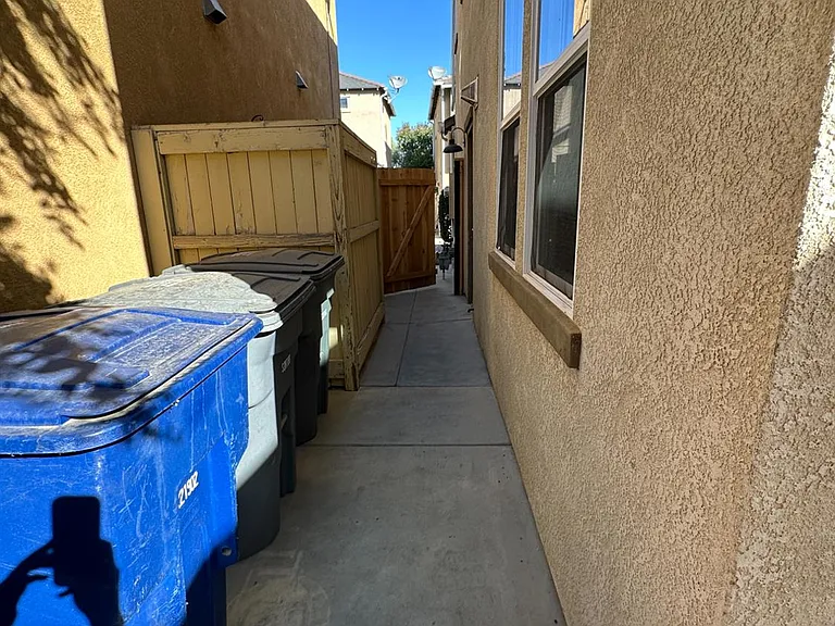 1732 N Dutch Ave — Photo 40