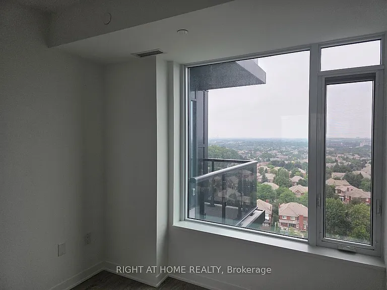 2495 Eglinton Ave W #1410 — Photo 9