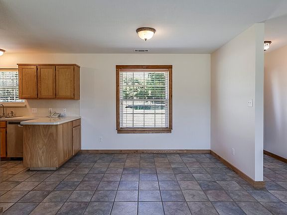 5th image of 4024 J Rendon Rd
